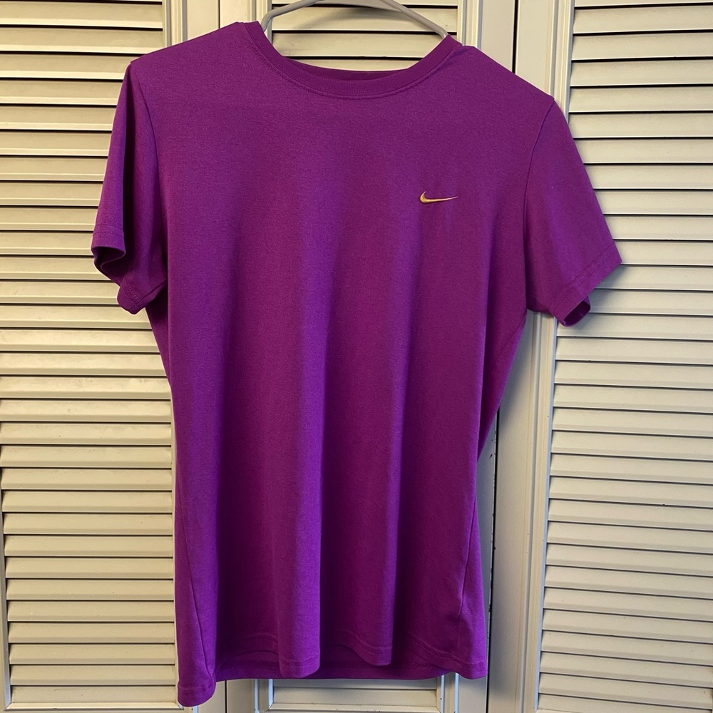 Nike Dri-Fit Purple Women’s Medium Tee